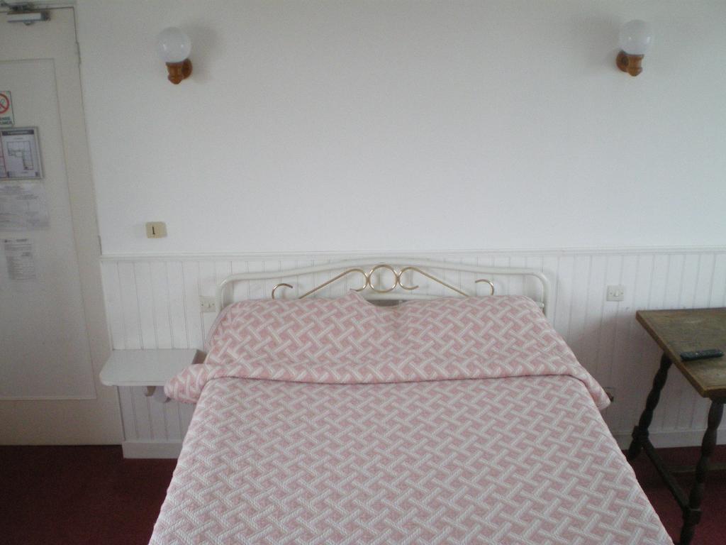 Hotel La Jetee Sud La Rochelle  Rum bild